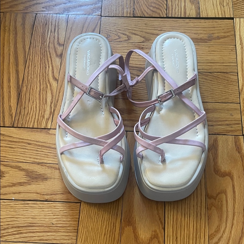 Vagabond Lilac Strappy Platform Sandals - Picture 4 of 12